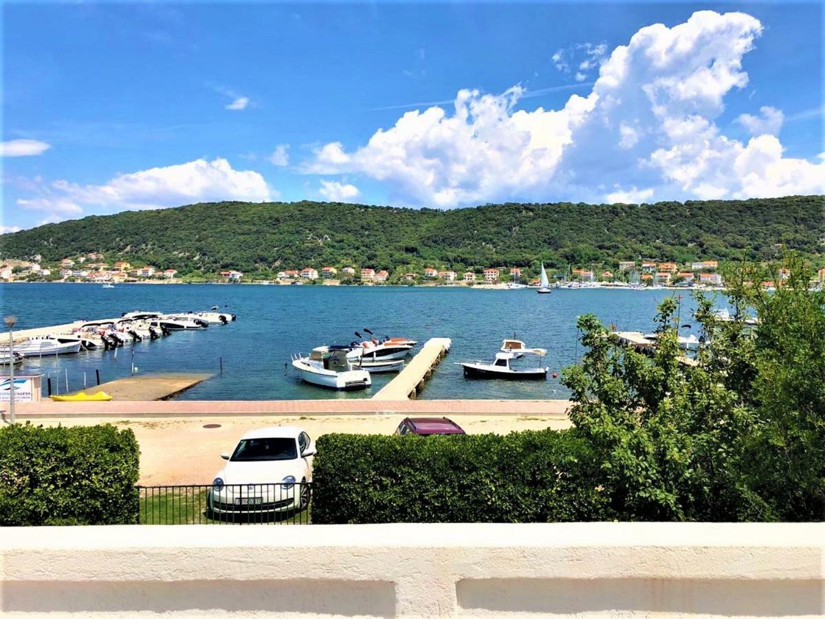 Apartments With Boat Mooring Marija Супетарська Драґа Екстер'єр фото
