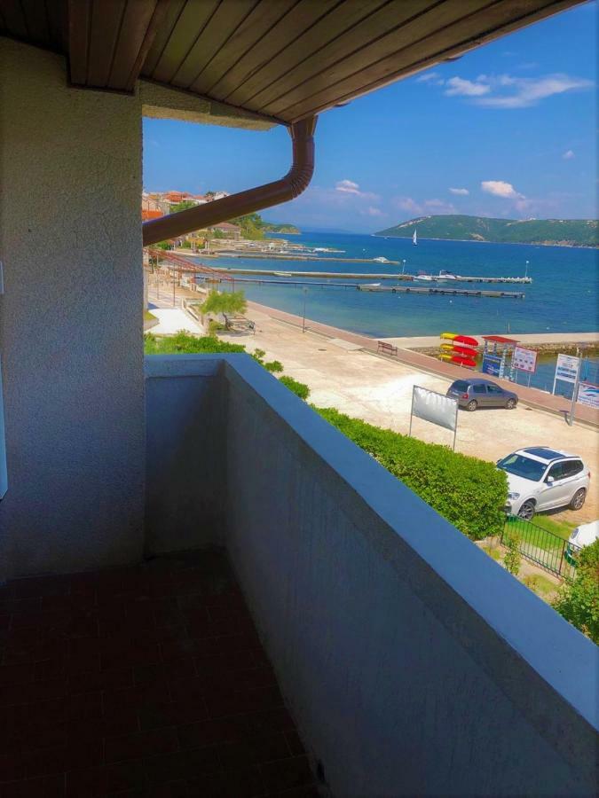 Apartments With Boat Mooring Marija Супетарська Драґа Екстер'єр фото